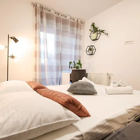 Luma Luxury Apartment With Jacuzzi Zadar Zewnętrze zdjęcie