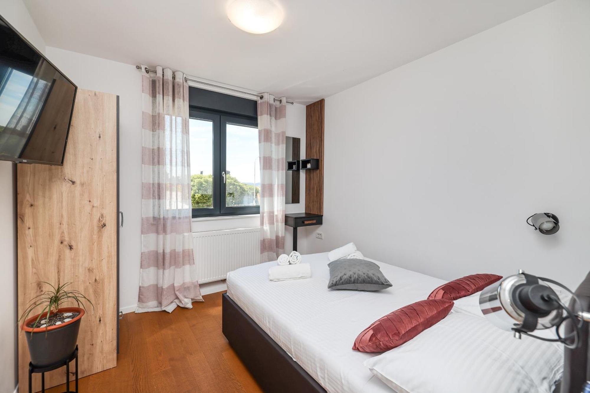 Luma Luxury With Jacuzzi Apartment *