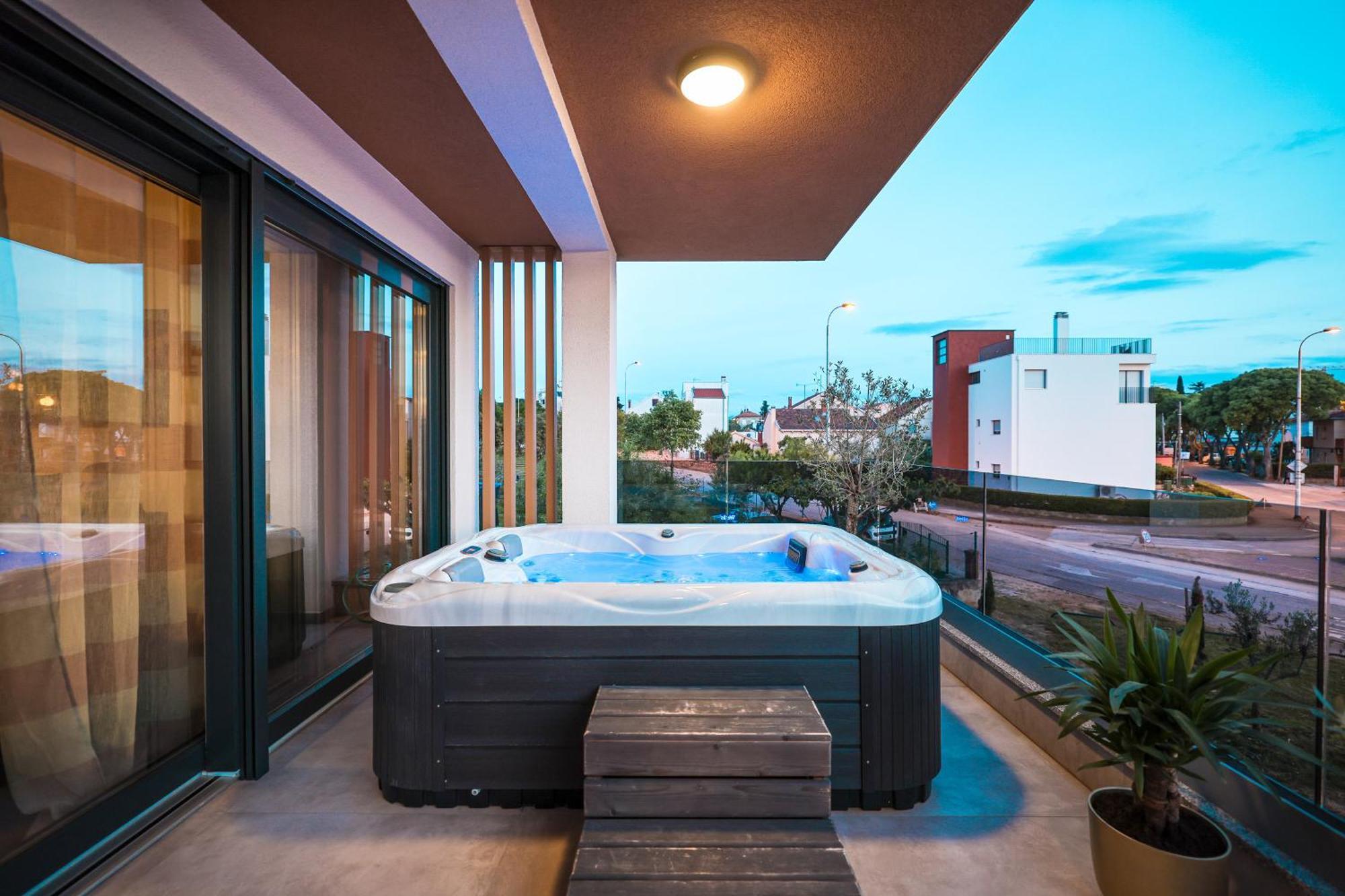 Luma Luxury With Jacuzzi Zadar