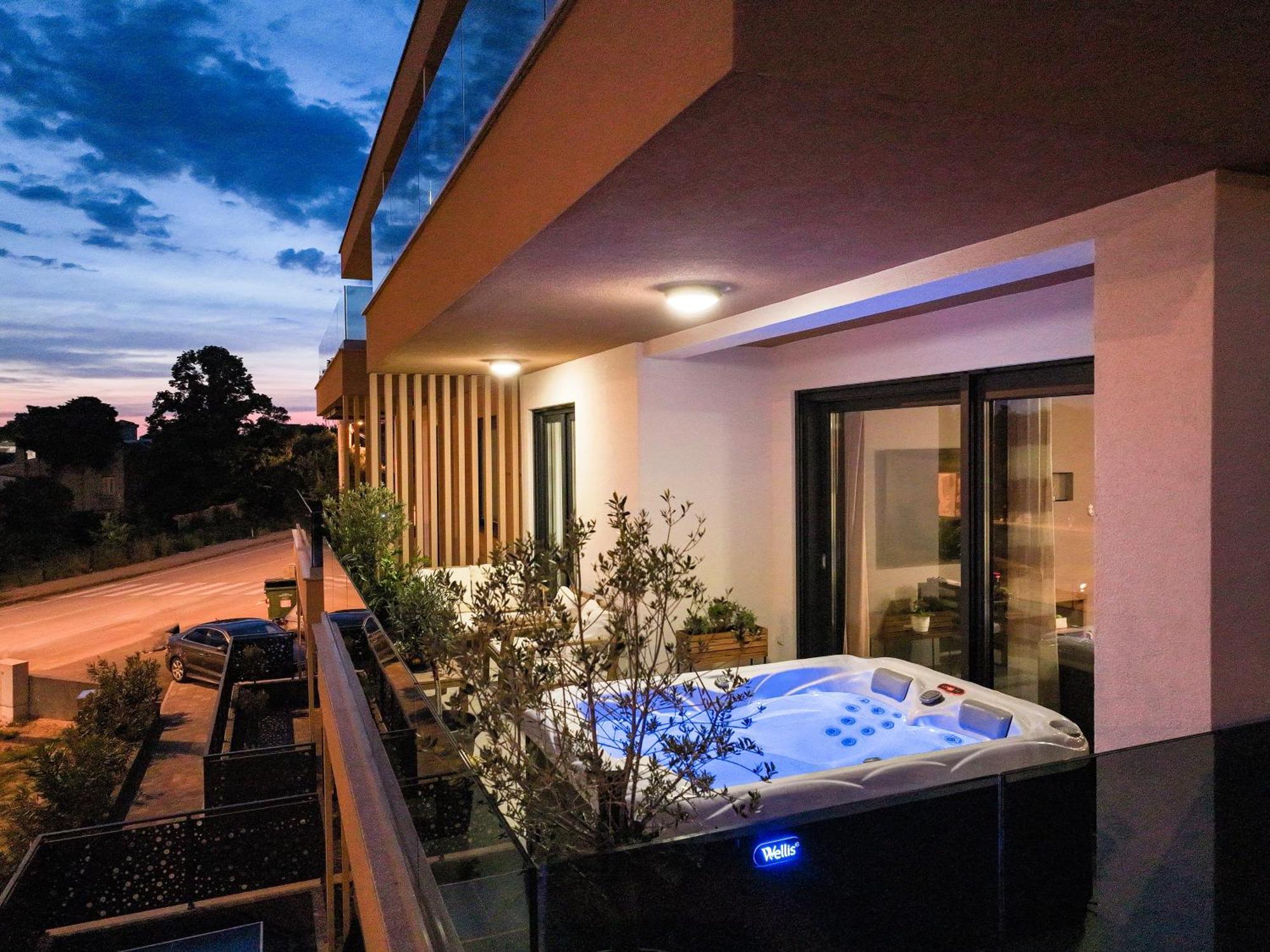 Luma Luxury With Jacuzzi Zadar